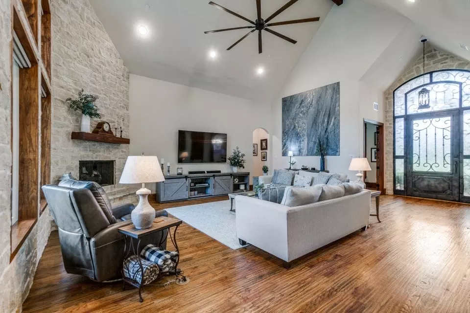 Living - 217 The Falls Dr, Sunnyvale, TX 75182 photo 1 of 3