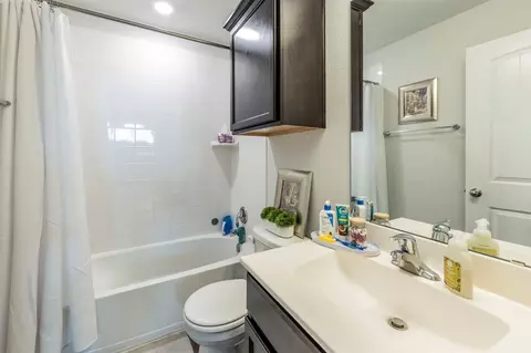 Bath - 6605 Elephant Butte Dr, Waco, TX 76708 photo 2 of 3