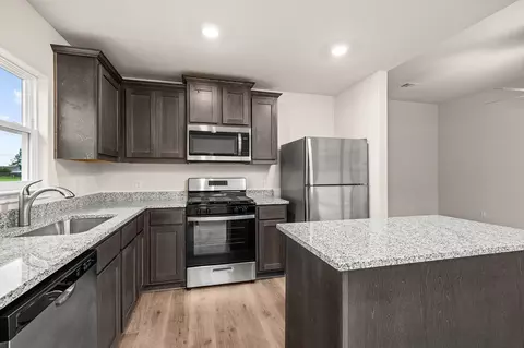 211 Southgate Dr, Terrell, TX 75160 photo 3