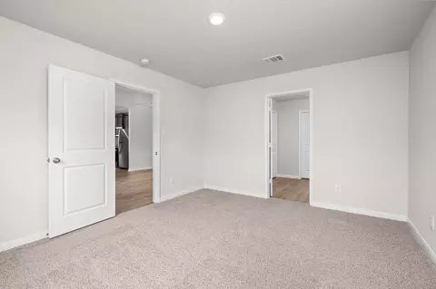 211 Southgate Dr, Terrell, TX 75160 photo 4