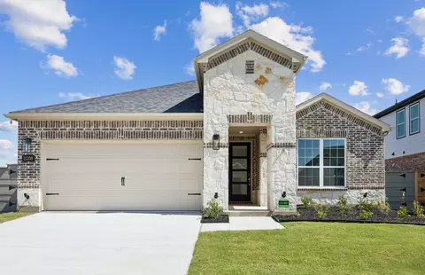 11208 Orchard Ln, Justin, TX 76247