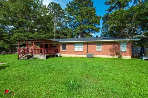 205 8th St NE, Springhill, LA 71075 photo 9
