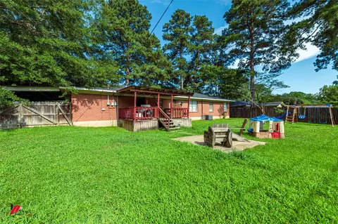 205 8th St NE, Springhill, LA 71075 photo 8