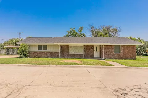 5909 Eisenhower Dr, Fort Worth, TX 76112