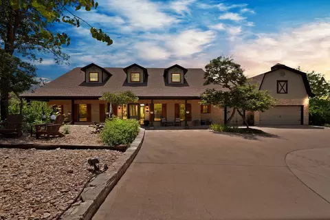 813 Remuda Dr, Fort Worth, TX 76108