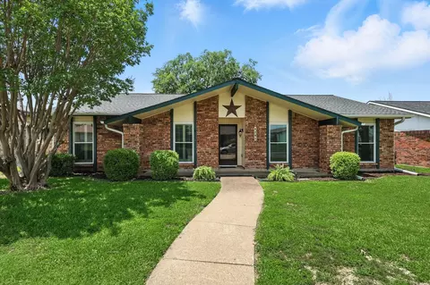 4201 Blackwillow Dr, Mesquite, TX 75150