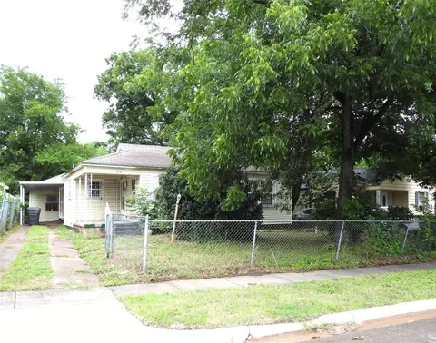 2449 Stovall Dr, Dallas, TX 75216