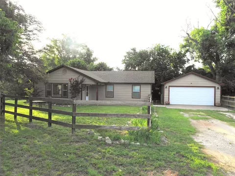 128 Siesta Ct, Granbury, TX 76048