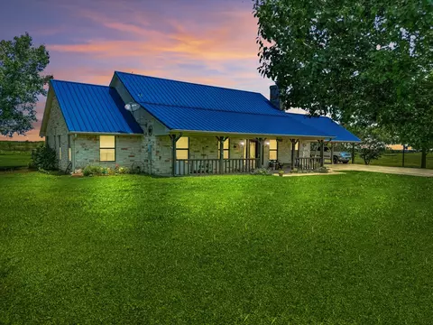 239 Valek Rd, Ennis, TX 75119
