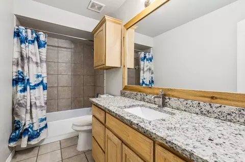 Bath - 404 Bethlehem St, Terrell, TX 75160 photo 3 of 3