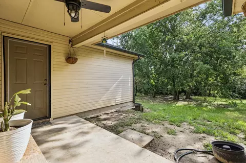 Exterior - 404 Bethlehem St, Terrell, TX 75160 photo 3 of 6