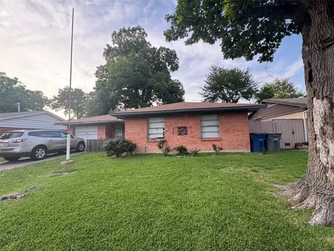 2643 Hillsboro Ave, Dallas, TX 75228