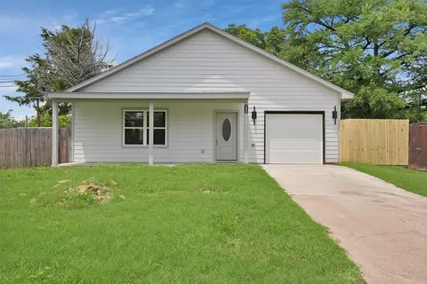 3005 N Glen Garden Dr, Fort Worth, TX 76119