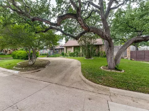 5323 Harbor Town Dr, Dallas, TX 75287
