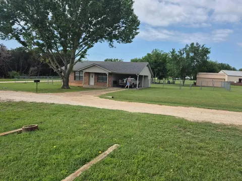 103 Pleasant Dr, Whitney, TX 76692