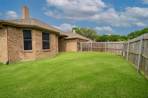 908 Trinity Dr, Lancaster, TX 75146 photo 37