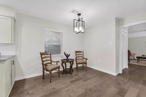 Dining - 3401 Oakridge Ln, Waco, TX 76708 photo 3 of 4
