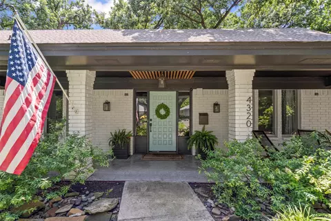 4320 Springbranch Dr, Benbrook, TX 76116