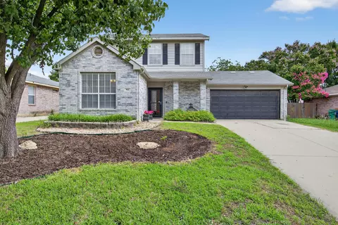 913 Dixon Ln, Denton, TX 76207