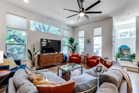 5807 Hudson St #1, Dallas, TX 75206