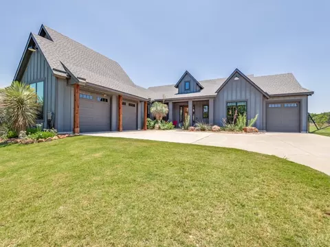 641 Cox Rd, Waxahachie, TX 75167