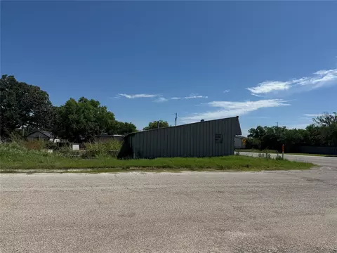 308 Highway 59 S, Bowie, TX 76230