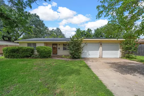 718 N 57th St, Waco, TX 76710