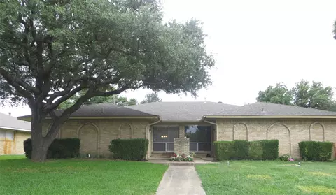 2300 18th St, Plano, TX 75074