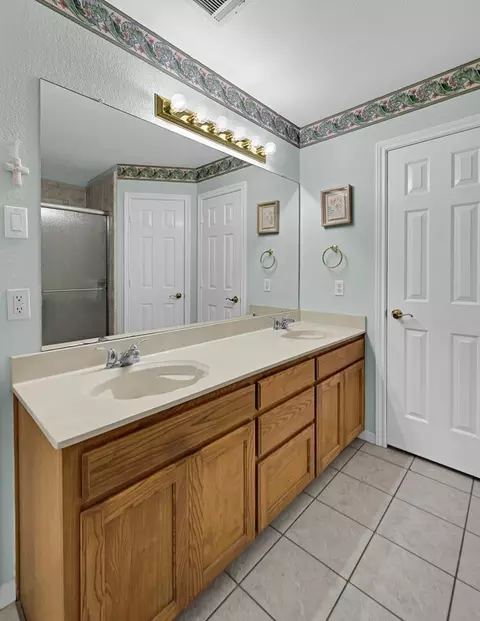 Bath - 308 Greystone Dr, Lorena, TX 76655 photo 2 of 3