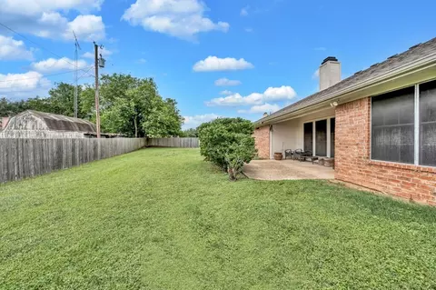 Exterior - 308 Greystone Dr, Lorena, TX 76655 photo 3 of 4
