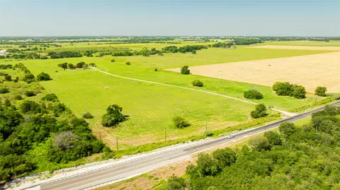 12520 Fm 455 E, Pilot Point, TX 76258 photo 25