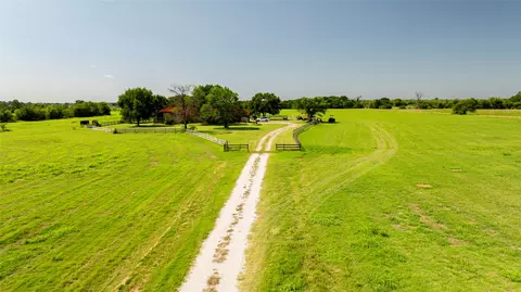 12520 Fm 455 E, Pilot Point, TX 76258 photo 27