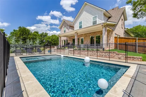 137 White Dove Trl, Denison, TX 75020