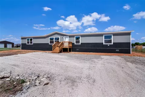 1221 Cr 4045, Ector, TX 75439