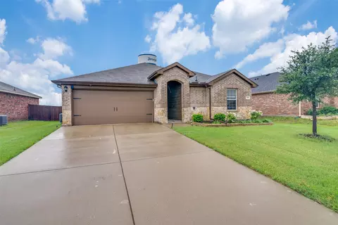 706 Meadow Creek Ln, Royse City, TX 75189