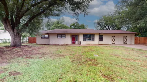1608 Holt St, Fort Worth, TX 76103