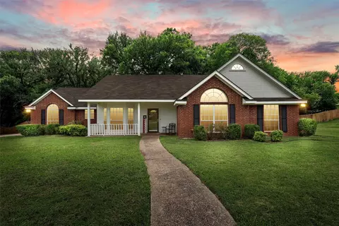 519 Kristi St, Robinson, TX 76706