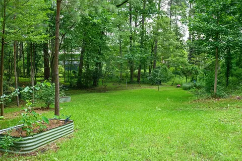 569 Spring Lake Dr, Shreveport, LA 71106
