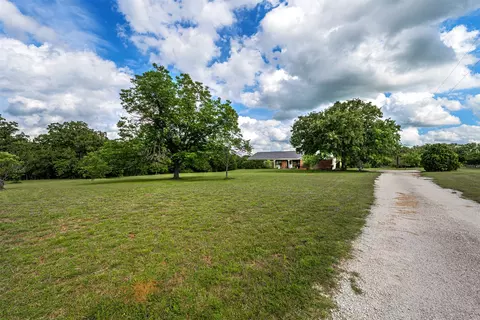 127 Jamar Dr, Weatherford, TX 76088