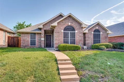 10364 Quest Dr, Frisco, TX 75035