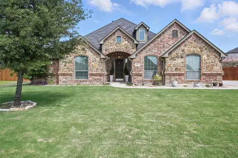 157 Camouflage Cir, Willow Park, TX 76008