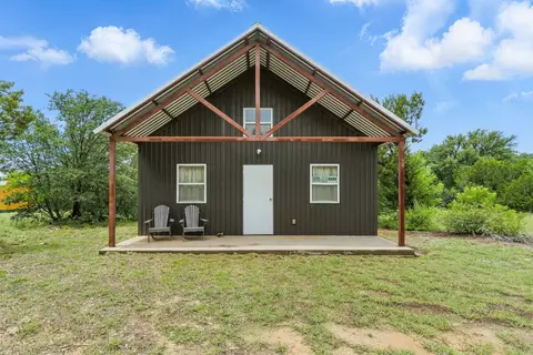 5326 Lakeshore Dr, Graham, TX 76450
