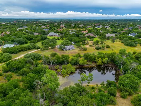 1000 Meadow Hill Rd, Fort Worth, TX 76108