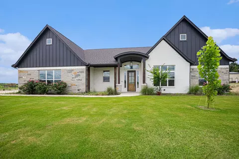 162 Bittersweet Trl, Weatherford, TX 76088