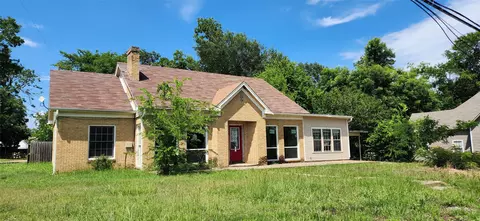 112 W Pine St, Winnsboro, TX 75494