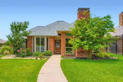 3601 Foxboro Ln, Carrollton, TX 75007