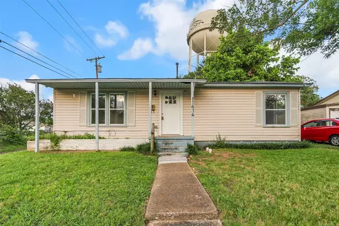 1414 S Houston Ave, Denison, TX 75021