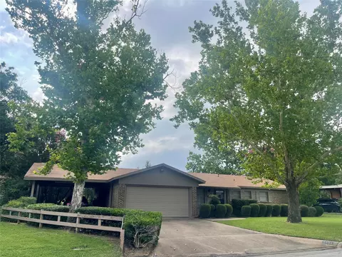 1601 SE 23rd Ave, Mineral Wells, TX 76067