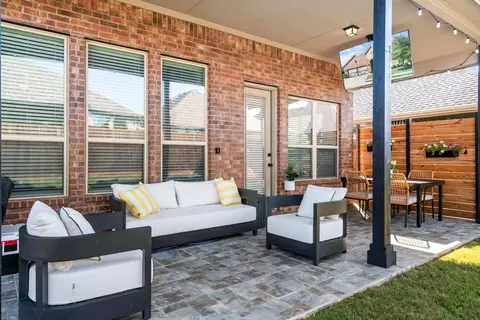 1612 Seminole Dr, Forney, TX 75126