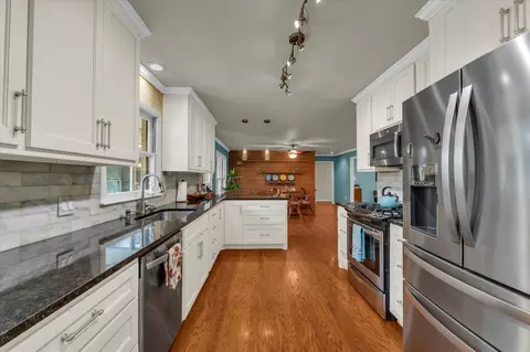 Kitchen - 2113 Trinity Dr, Waco, TX 76710 photo 3 of 4